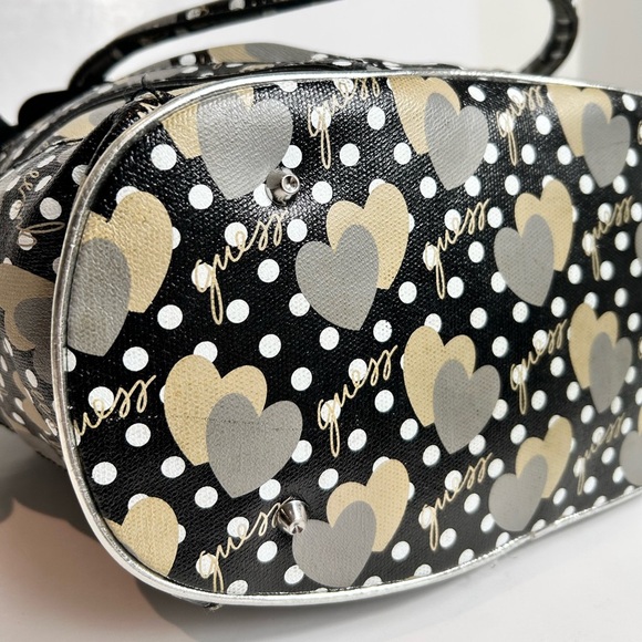 Guess Black Cream Polka Dots Tote Bag, Dual Handles, Heart Pattern Keychain NWOT - Picture 11 of 16